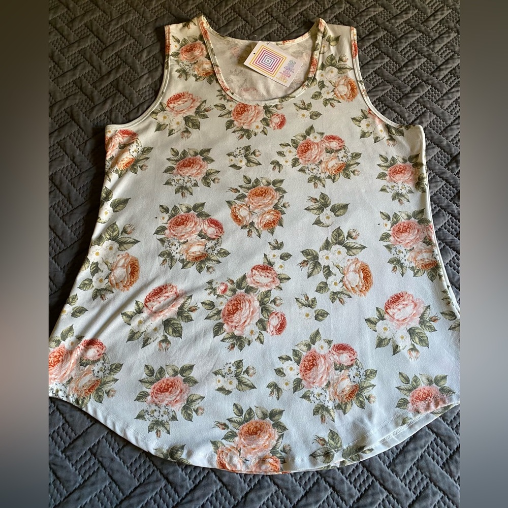 Women’s Lularoe flower tank top
